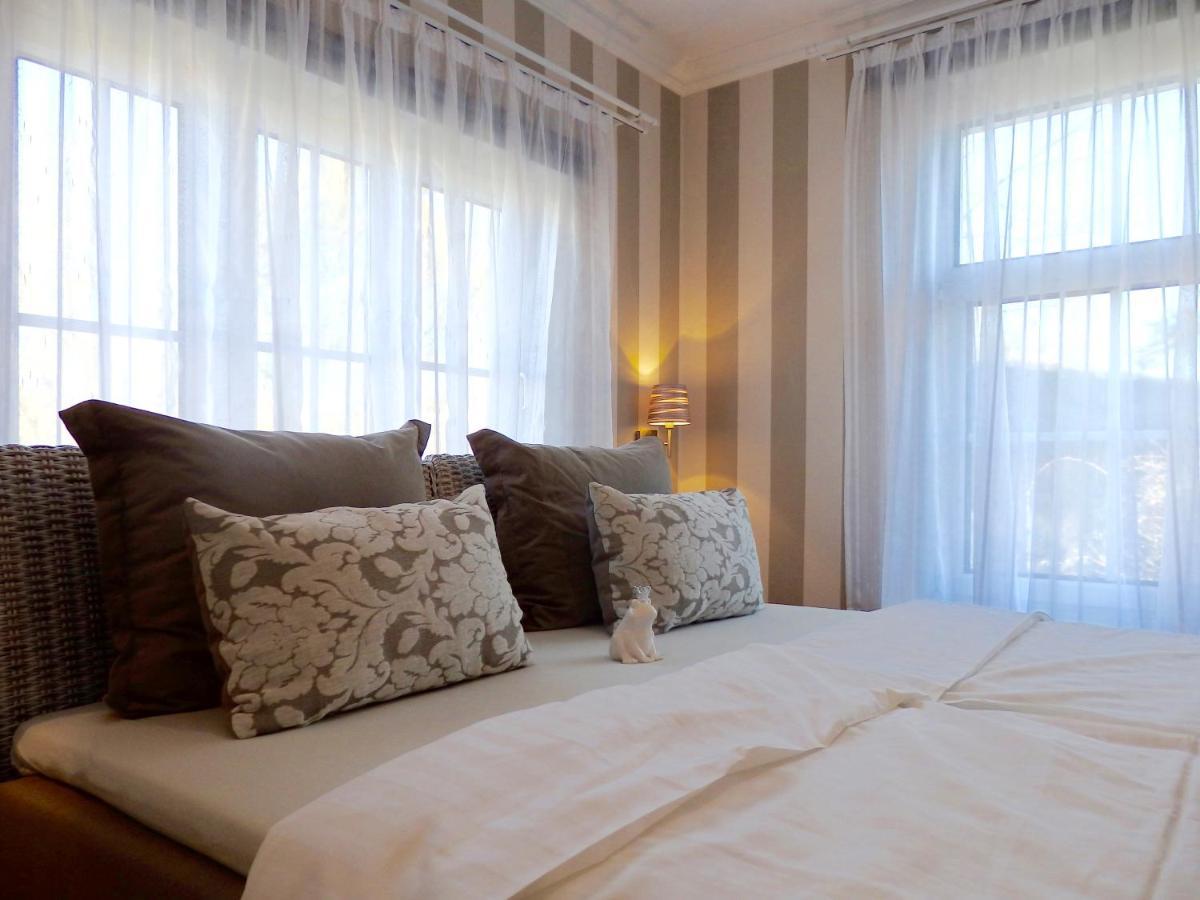 Strandhotel Villa Louisa&Appartementhäuser Villa Josephine und Villa Christine Juliusruh Esterno foto