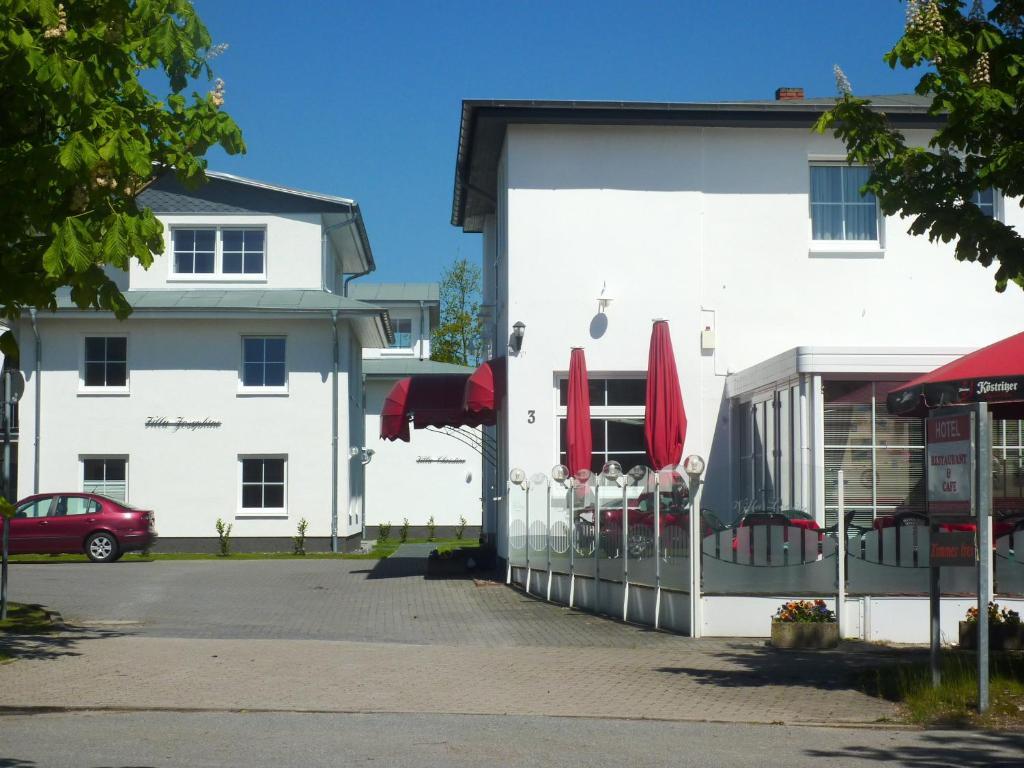 Strandhotel Villa Louisa&Appartementhäuser Villa Josephine und Villa Christine Juliusruh Esterno foto