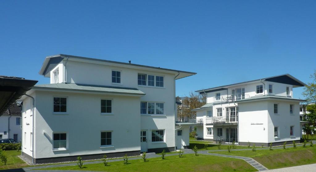 Strandhotel Villa Louisa&Appartementhäuser Villa Josephine und Villa Christine Juliusruh Esterno foto